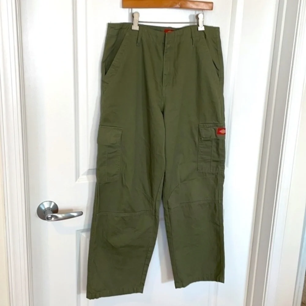 DICKIES | Men’s DICKIES Olive Green Cargo Pants Size 11/30